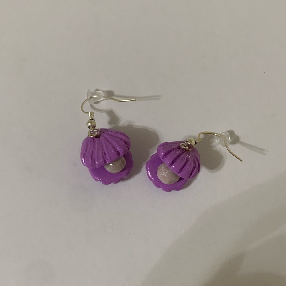 Handmade Polymer Clay Shell Earrings - Picture 3 of 4
